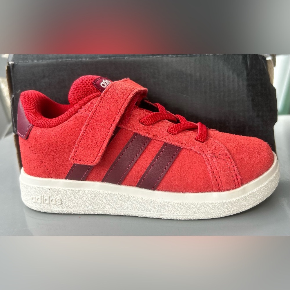 NWT ADIDAS Grand Court Kids Red Suede Low-Top Sneakers Size 9 K